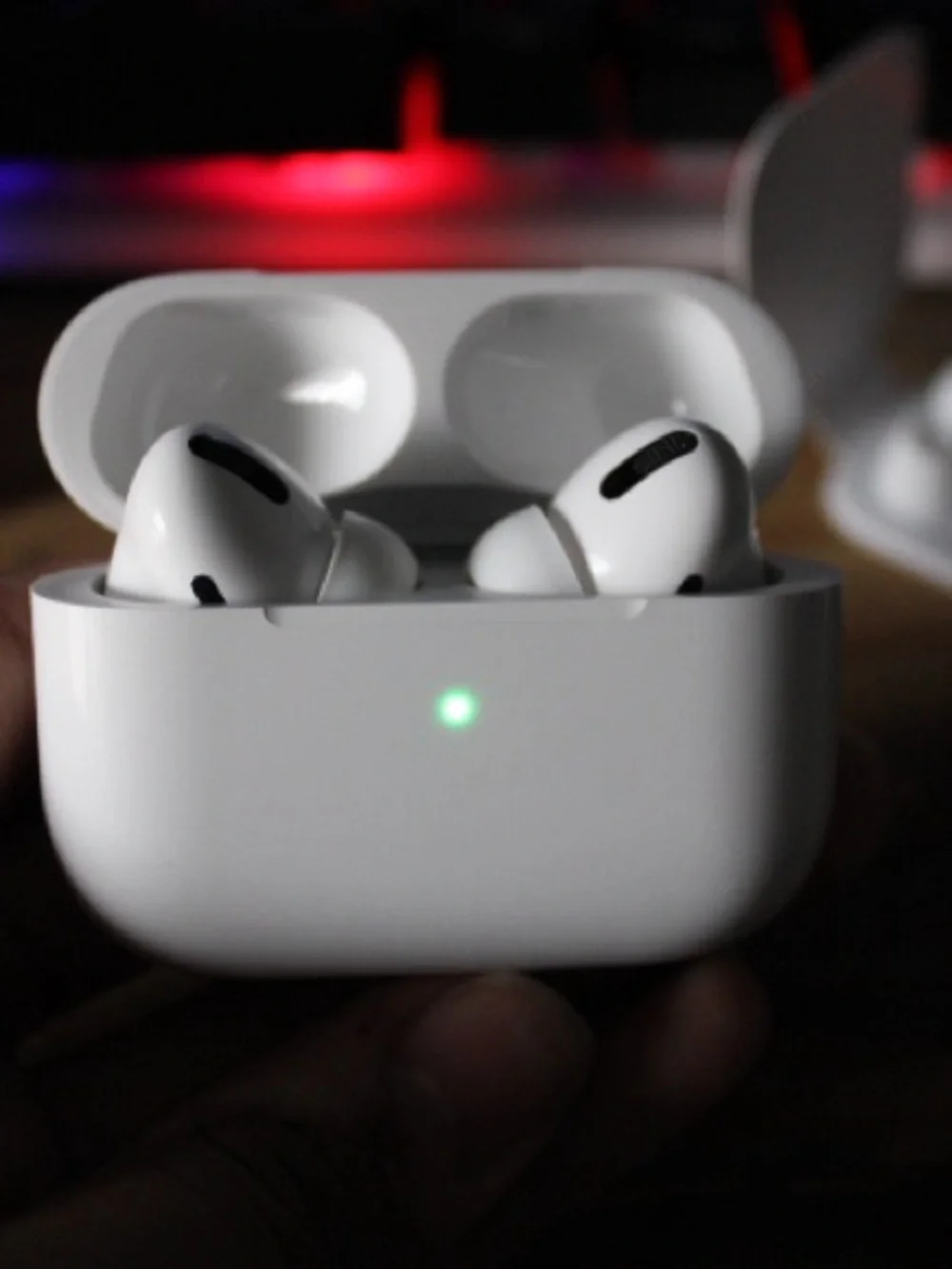 Apple AirPods Pro Earbuds - White